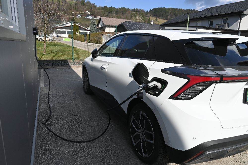 Električno vozilo Fridro za trajnostno mobilnost